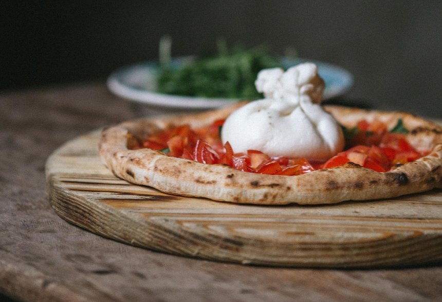 В центре Киева открылся итальянский ресторан-сыроварня Spezzo