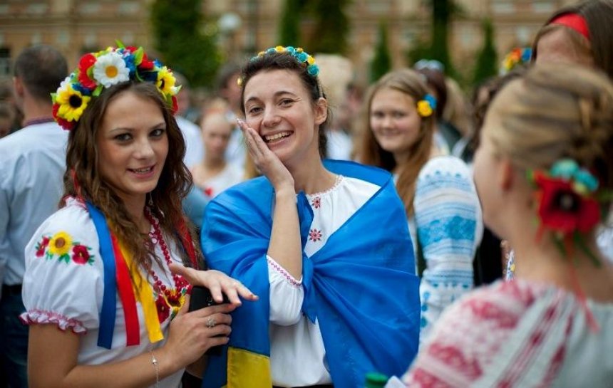 В Киеве пройдет юбилейный Мегамарш в вышиванках