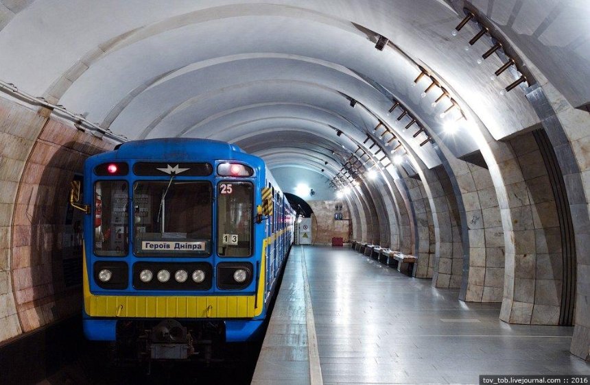 Имей в виду: на 10 центральных станциях метро могут ограничить вход 