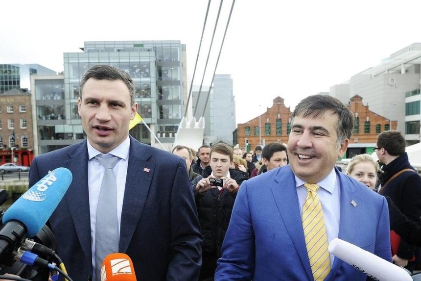 Кличко попросил Саакашвили помочь снести цех завода «Большевик»