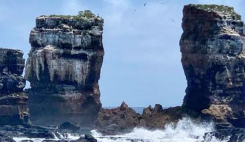 На Галапагосских островах рухнула Арка Дарвина