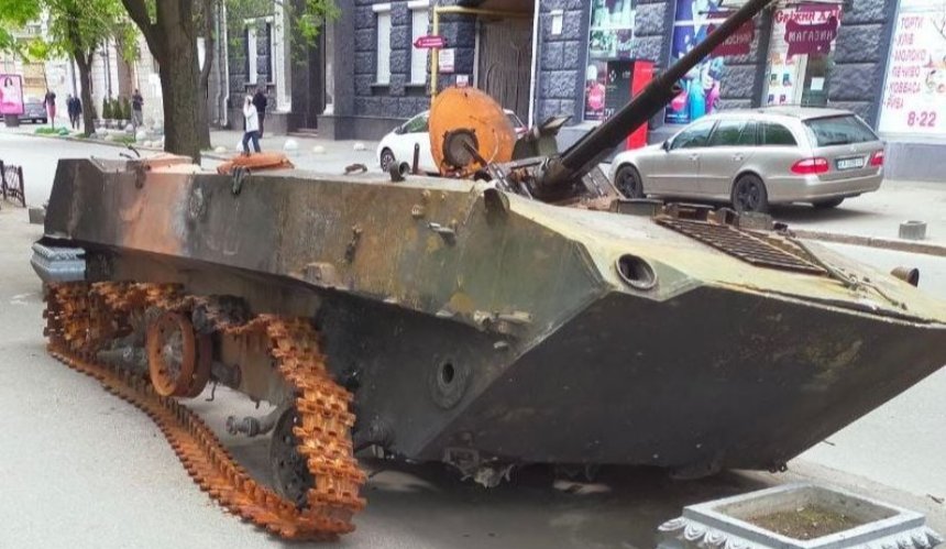 Знищений у боях за Гостомель російський БМД-2 можна буде побачити на вулиці Києва