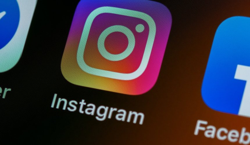 Мешканцям окупованої Херсонщині хочуть заборонити Facebook та Instagram