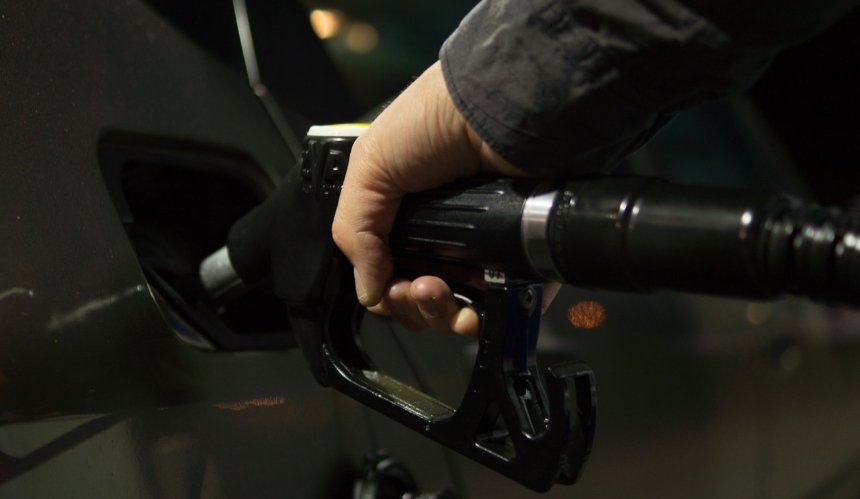 Середня вартість бензину та дизпалива в Україні в травні
