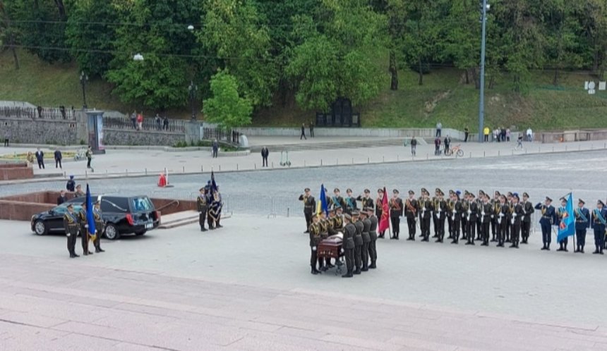 Похорони першого президента Леоніда Кравчука