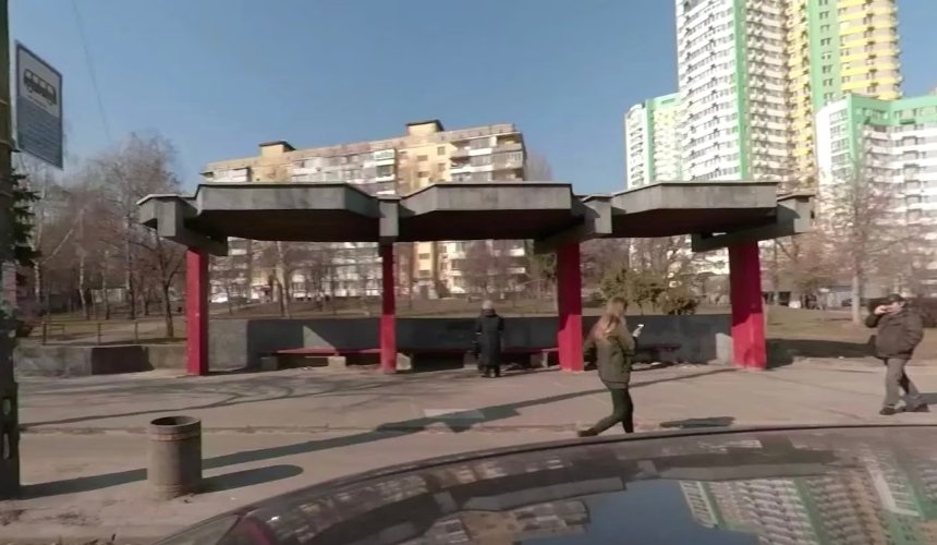 У Києві знищують унікальну модерністську зупинку