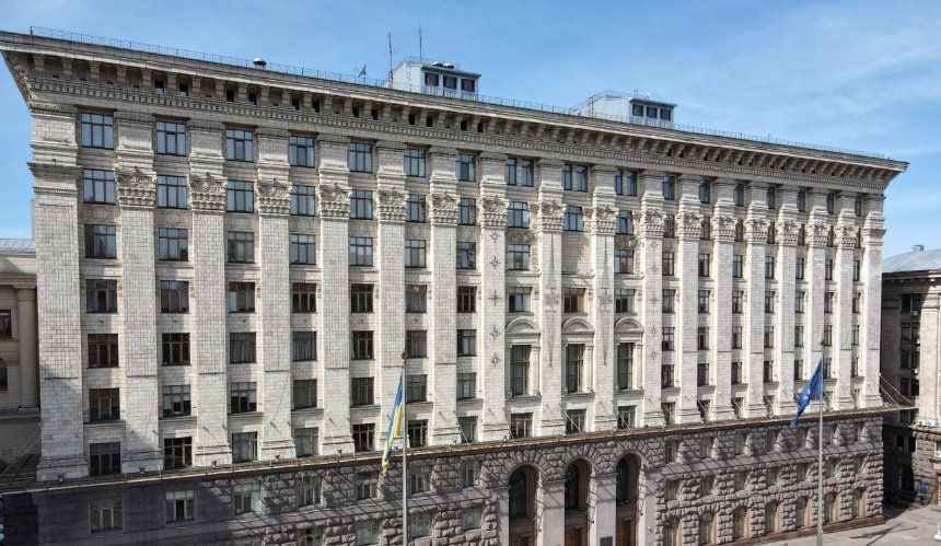 Співробітники ДБР проводять обшук у будівлі Київради: деталі 