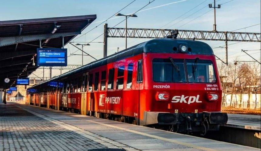 Польська залізниця влітку запустить додаткові рейси до України: дата