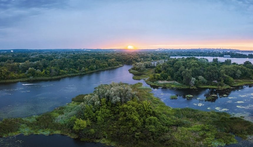 Жуків острів у Києві