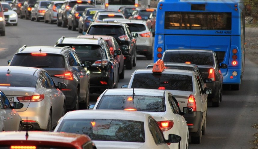 Трафік у Києві в квітні: де побільшало автомобілів