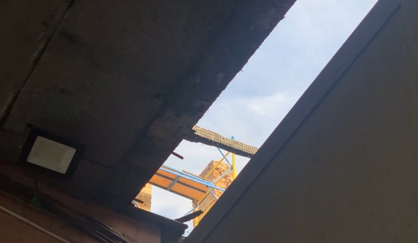 У Києві продовжують розбирати історичну будівлю готелю "Кане" на Хрещатику: що відомо