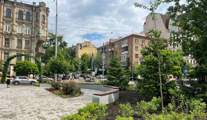 У Києві облаштували 9 нових мініскверів: фото та локації