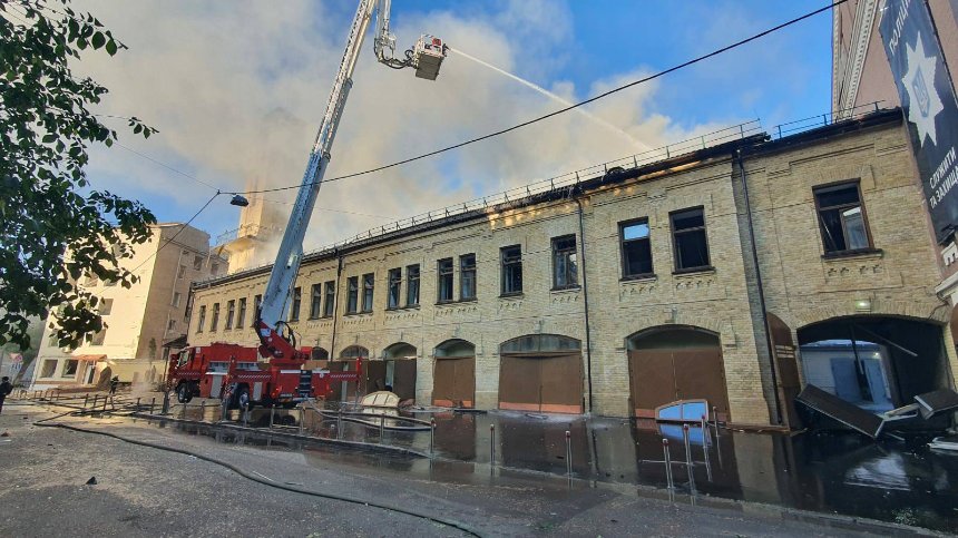 У Києві через нічну атаку рф згорів оновлений музей "Чорнобиль" У Києві через нічну атаку рф згорів оновлений музей "Чорнобиль"