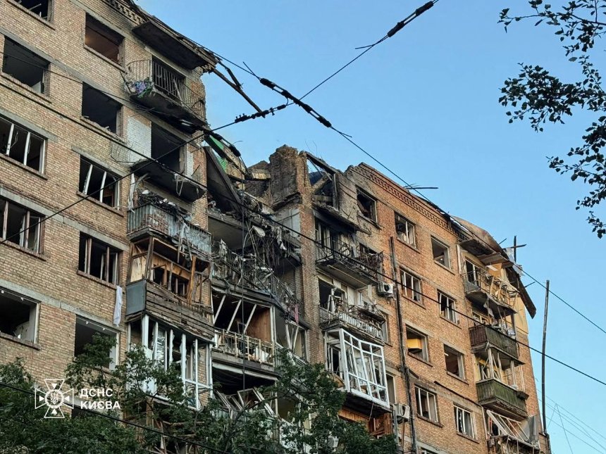 Наслідки масованого обстрілу Києва 24 травня