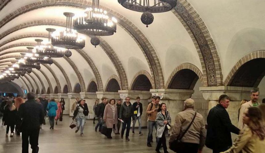 На яких станціях з'являться туалети: у Київському метрополітені відповіли на петиції містян