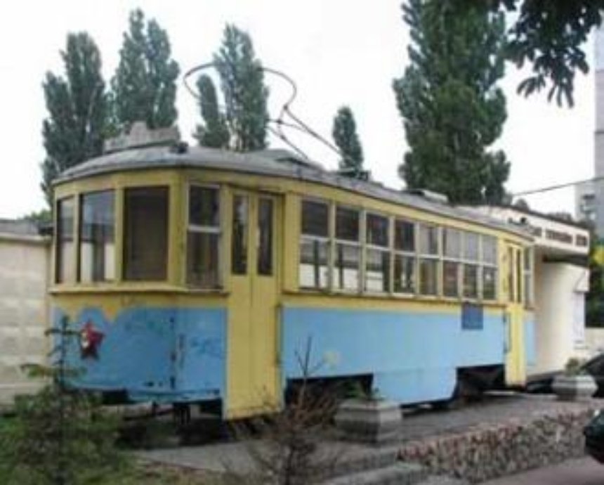 Неподвижная движимость: киевские памятники транспорту