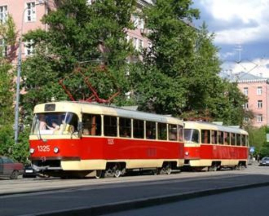 В Киеве возобновили движение трамваев № 14 и 15