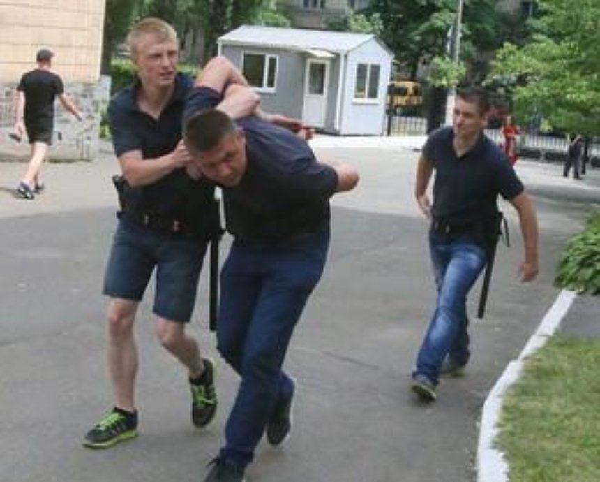 Как курсанты патрульной службы Киева готовятся к выпуску (фото)