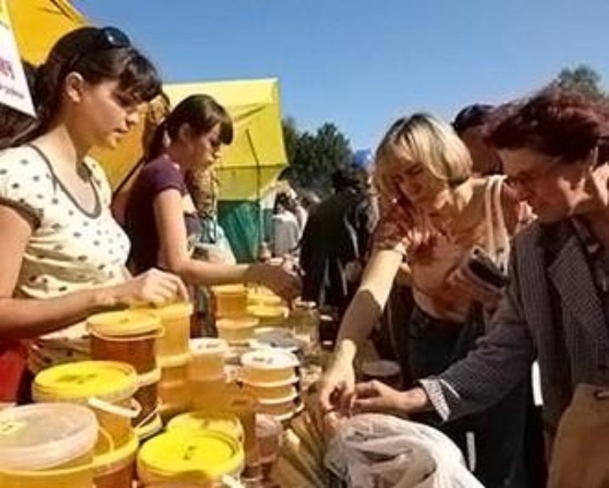 В столице отменили проведение продовольственных ярмарок