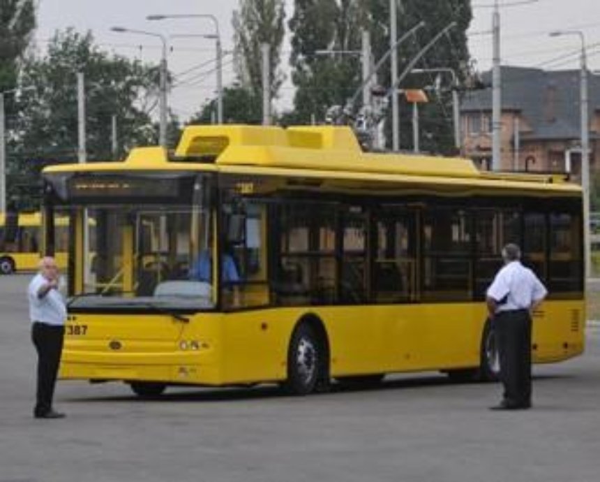 ​"Киевпасстранс" перенес конечную остановку троллейбуса №25