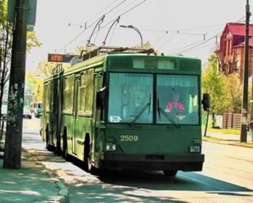 В Киеве спишут 400 старых троллейбусов и автобусов