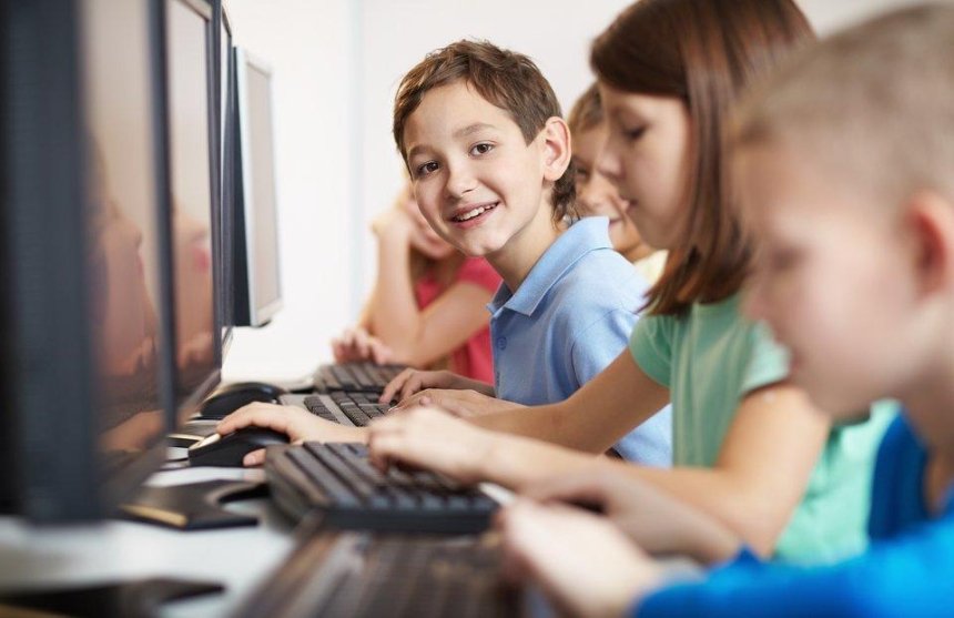 В украинских школах запустят бесплатный курс по программированию