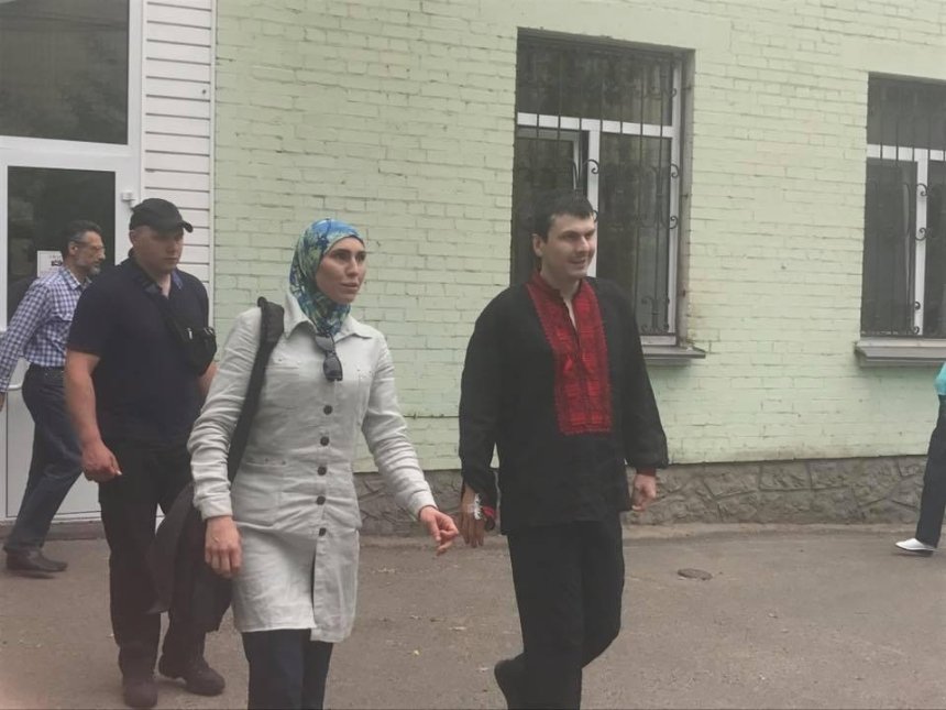Адама Осмаєва виписали з лікарні (фото)