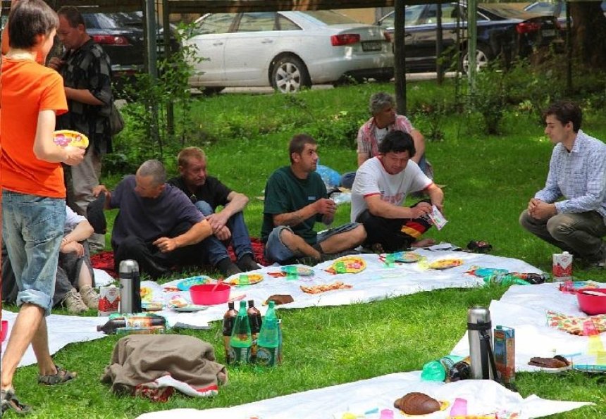 Волонтеры проведут пикник с бездомными