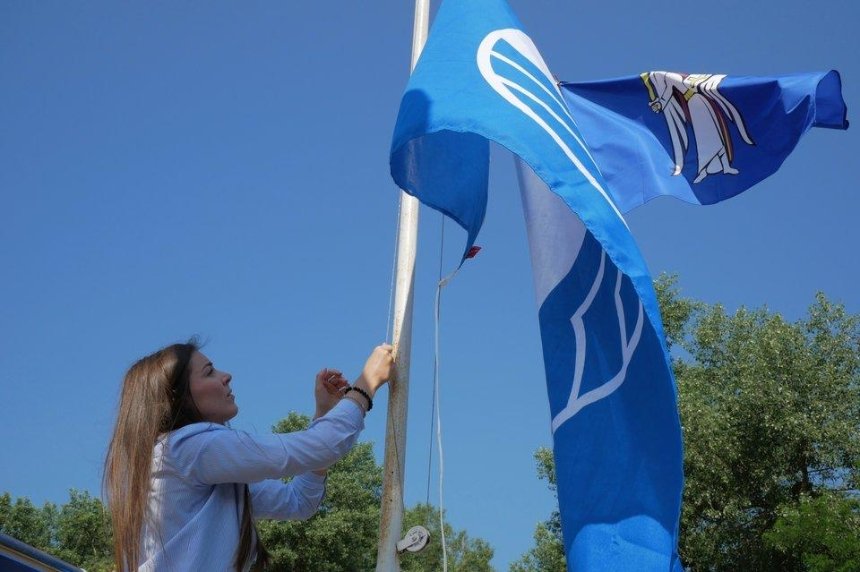 Два киевских пляжа получили награду «Голубой флаг»