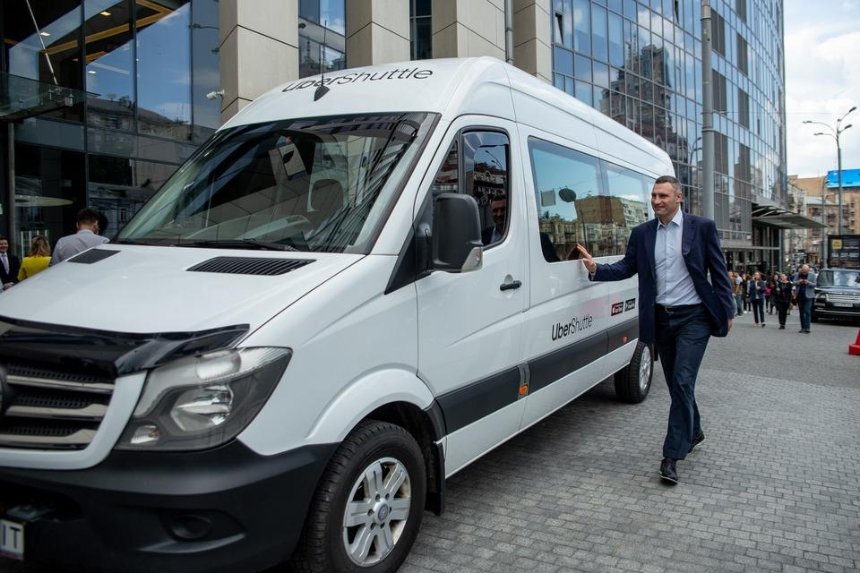 Владельцы столичных маршруток просят Кличко прекратить работу Uber Shuttle в Киеве