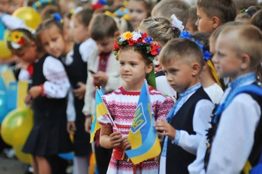 В Киеве начали прием документов на зачисление в первые классы
