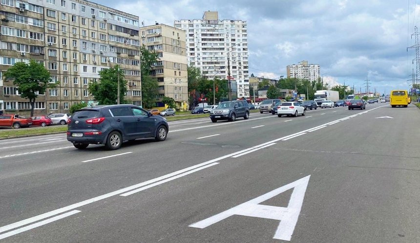 В Киеве появилась еще одна полоса для общественного транспорта: где именно