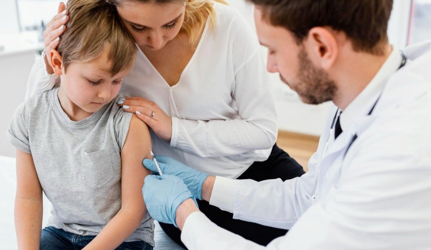 В МОЗ выступили за ограничения для тех, кто отказывается делать прививки