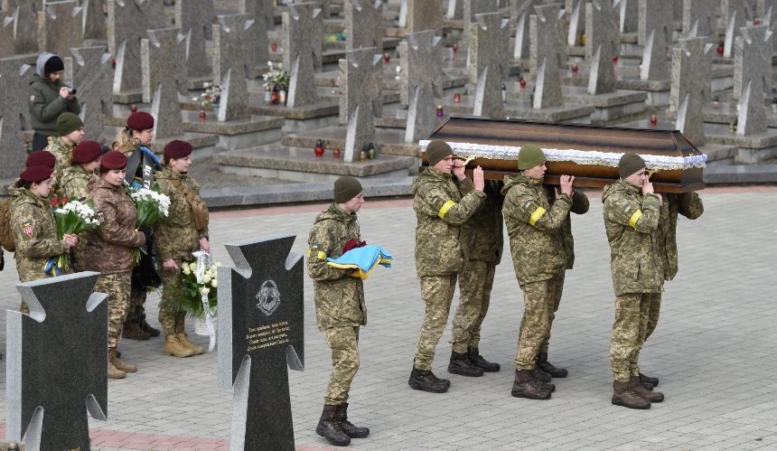 У Києві пропонують створити військове кладовище для почесних поховань захисників України