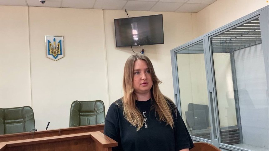 Суд відправив під цілодобовий домашній арешт за поширення роботи ППО в Києві двох блогерок