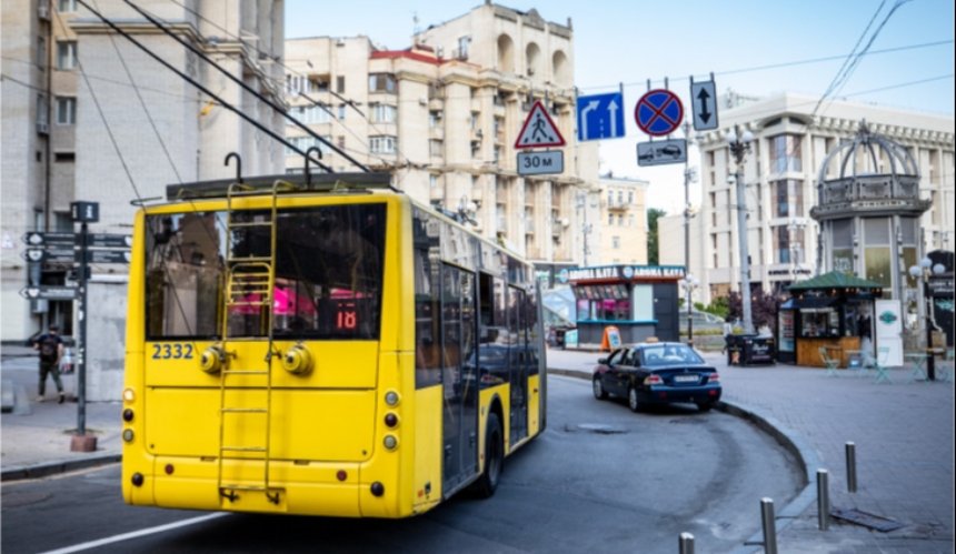 В Оболонському районі деякі тролейбуси та автобуси змінять маршрути