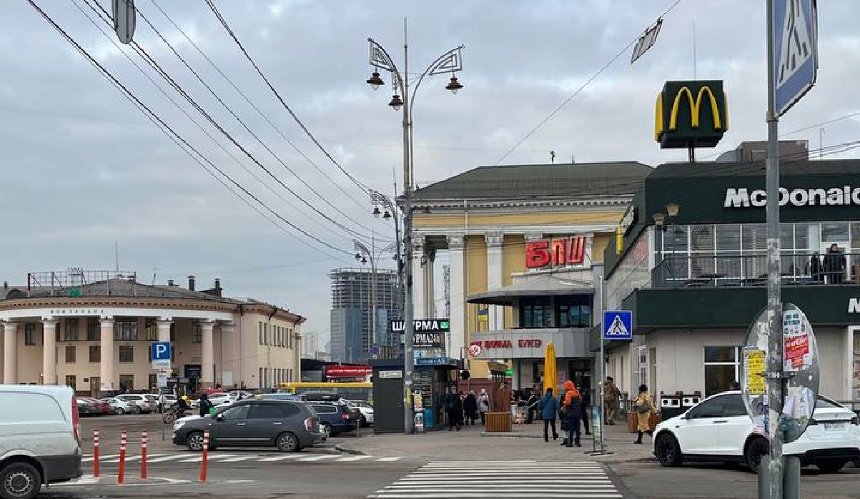 McDonald’s на Вокзальній площі у Києві зачиняють на реконструкцію: що планують зробити