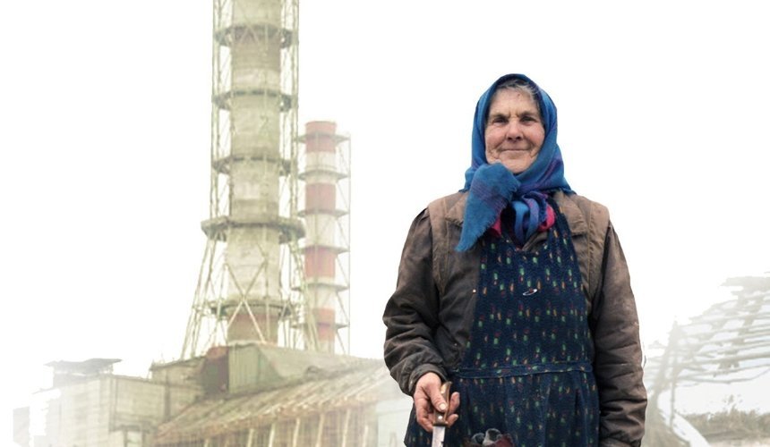 кадр з фільму «Чорнобильські бабусі»