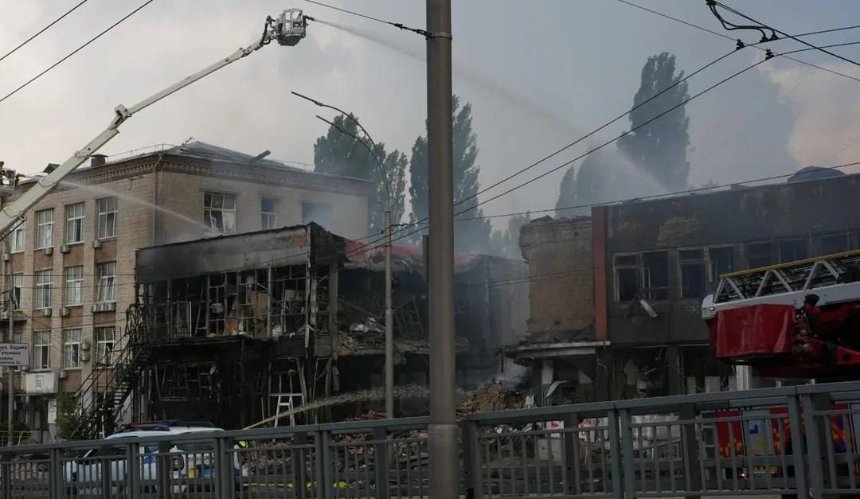 Масована атака на Київ та область 6 червня: загинули рятувальники, є численні пошкодження