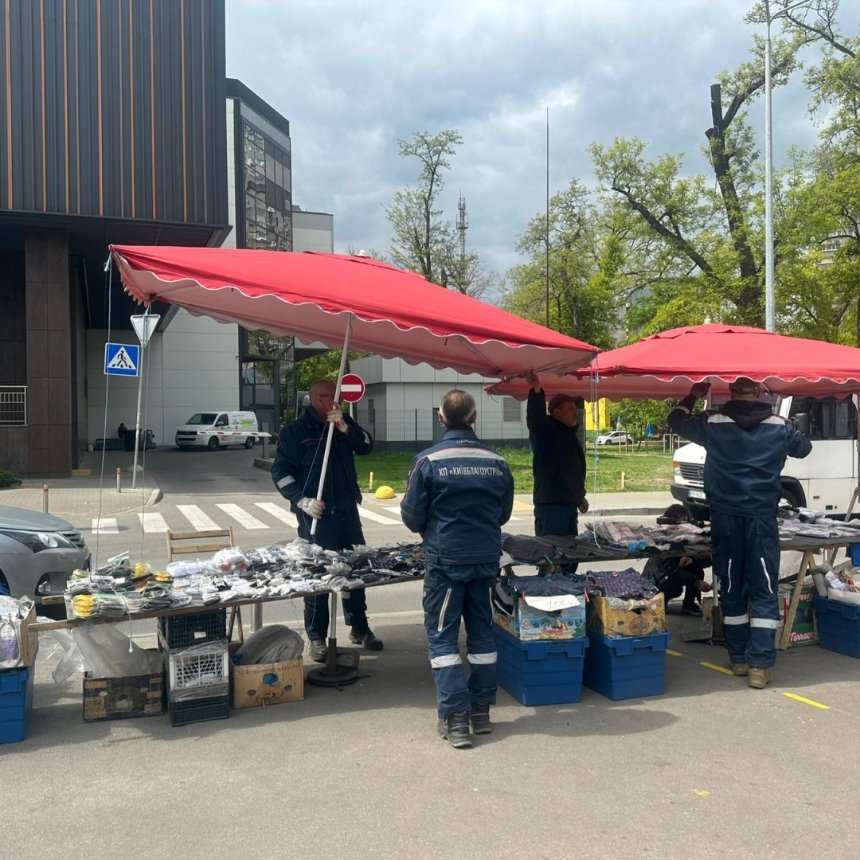 Скільки незаконних елементів благоустрою демонтували у Києві в травні 2025 року: подробиці