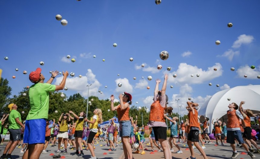 Спортивний фестиваль Активна країна на ВДНГ у Києві 13-22 червня 2025 року