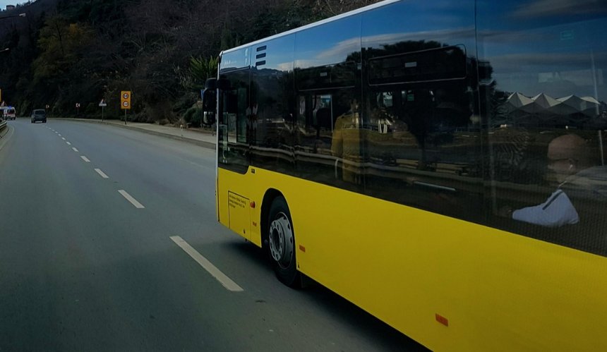 У Києві змінили маршрути деяких автобусів через ярмарок