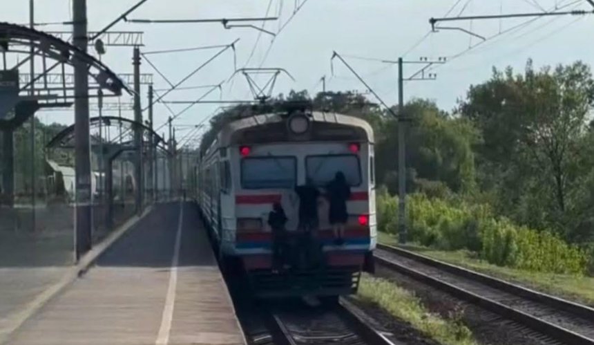 Смертельний екстрим на залізниці: скільки на Київщині зафіксовано випадків зачепінгу