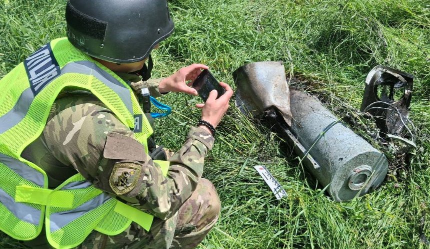 У Шевченківському районі Києва вилучили бойову частину "шахеда": фото