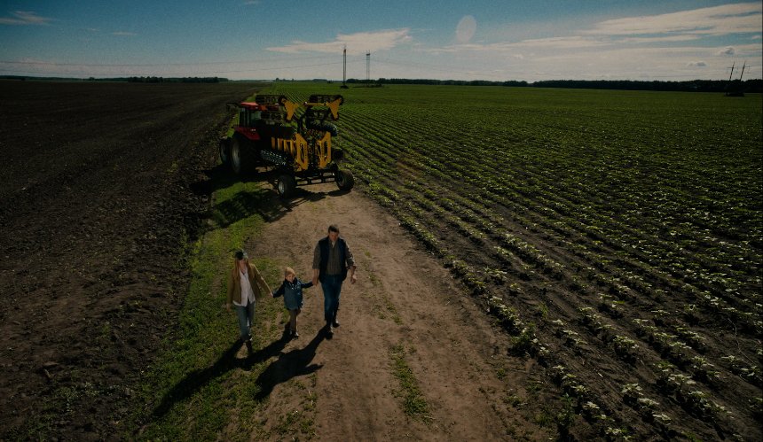 "І створив Бог фермера": Антоніо Лукіч зняв маніфест про людей, які тримають українську землю