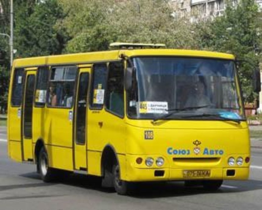 В Киеве чуть не взорвалась маршрутка с пассажирами