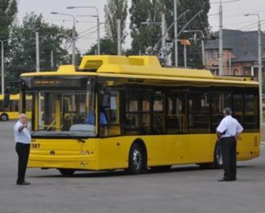 До конца года в Киеве появятся 80 новых 18-метровых троллейбусов
