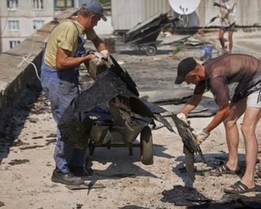 В Киеве отремонтируют крыши и подъезды