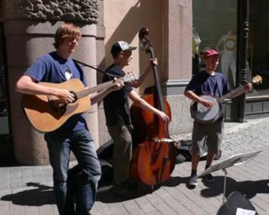 Киевские музыканты споют в поддержку армии