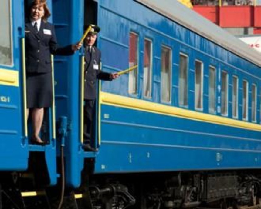 Платформу станции "Киев-Волынский" закроют для пассажиров